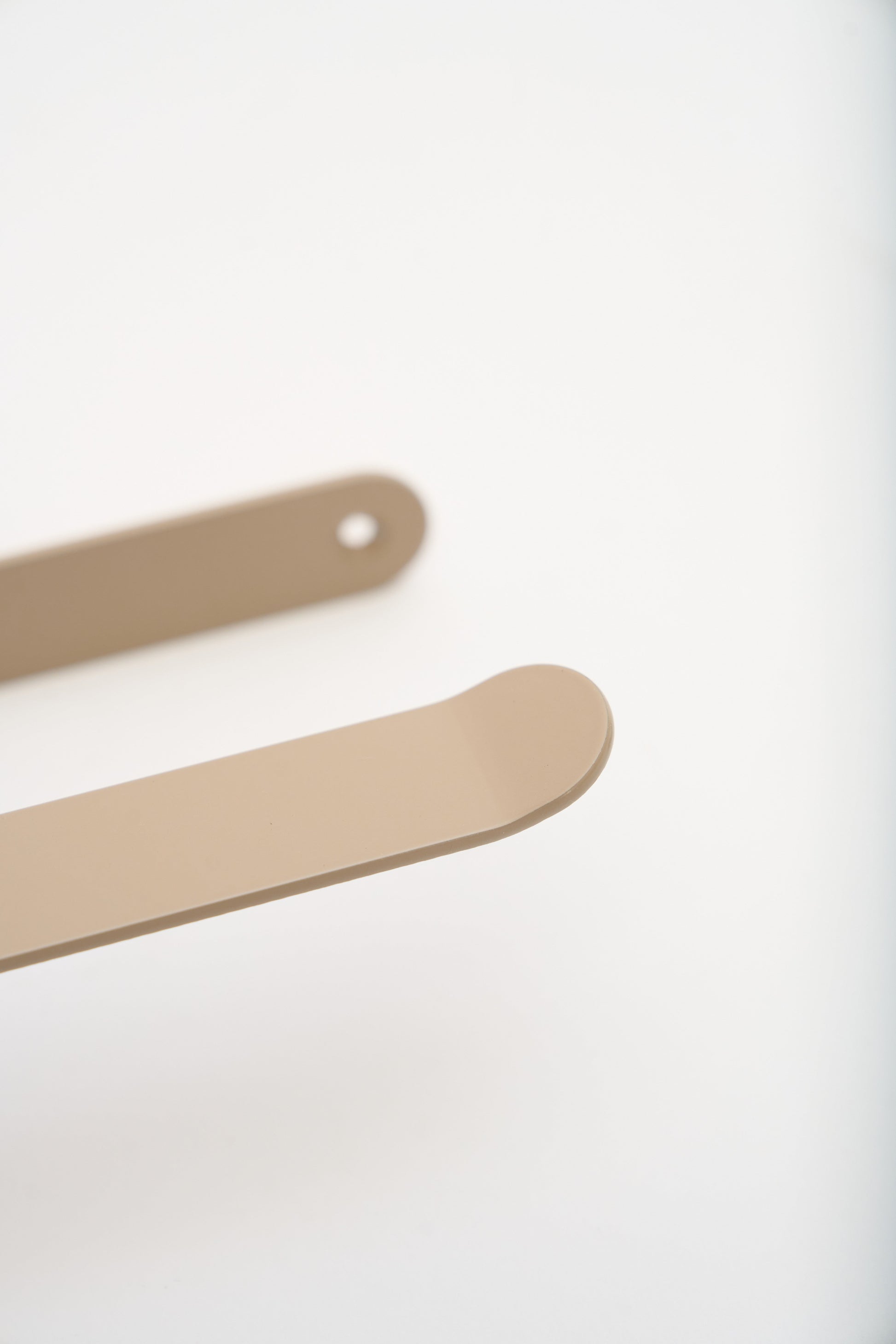 NYVE Toilet Paper Holder, detail shot 03