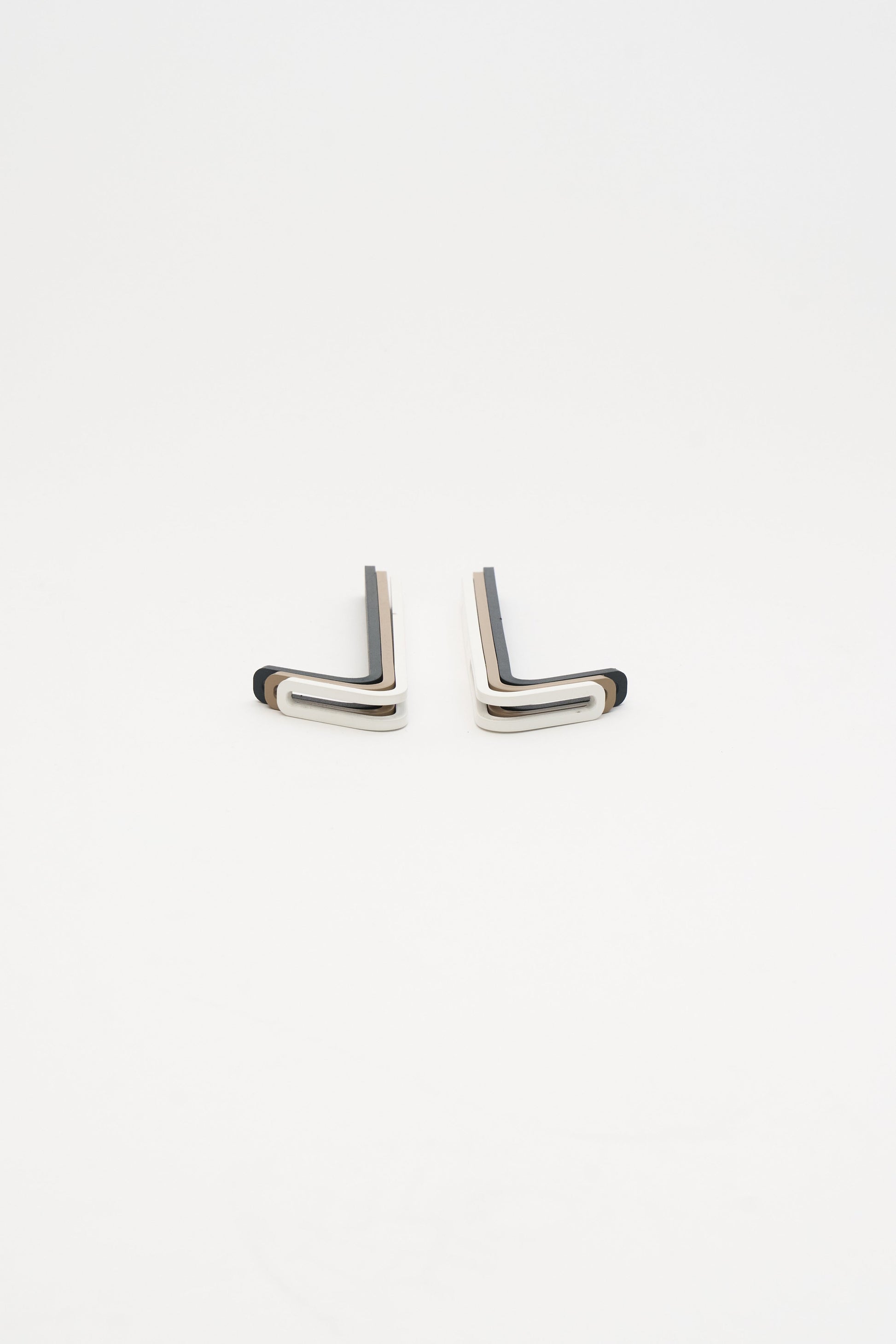AIKI Wall Hook, flatlay shot 03