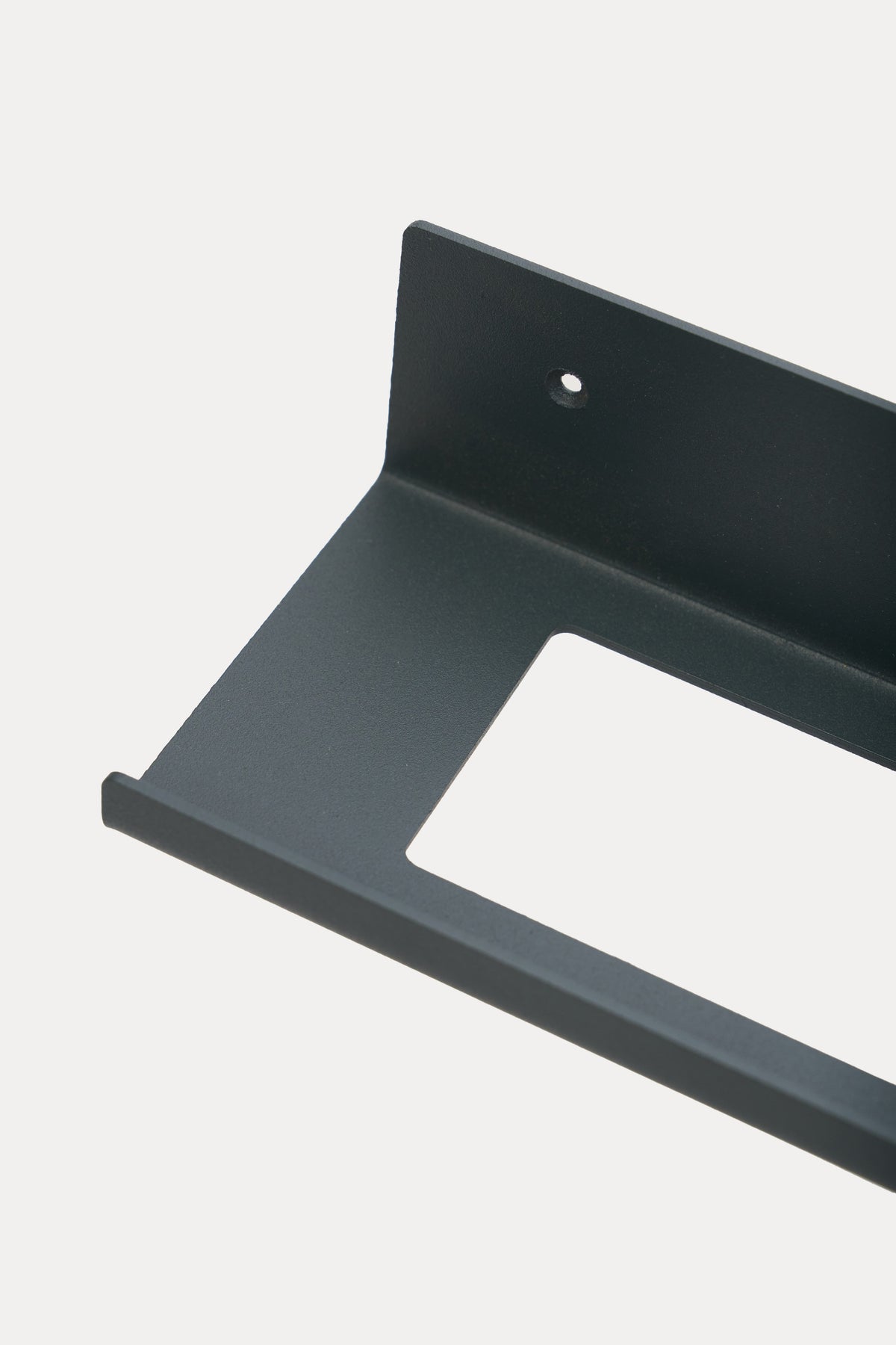 TUSCANY towel shelf in powder coated steel, close-up of the towel opening and front lip, dark anthracite grey
