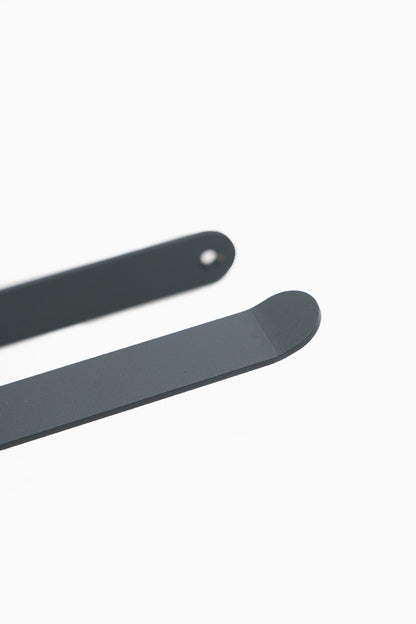 CLAIR toilet paper holder in Slate powder coated steel, RAL 7016, anthracite grey, detail view